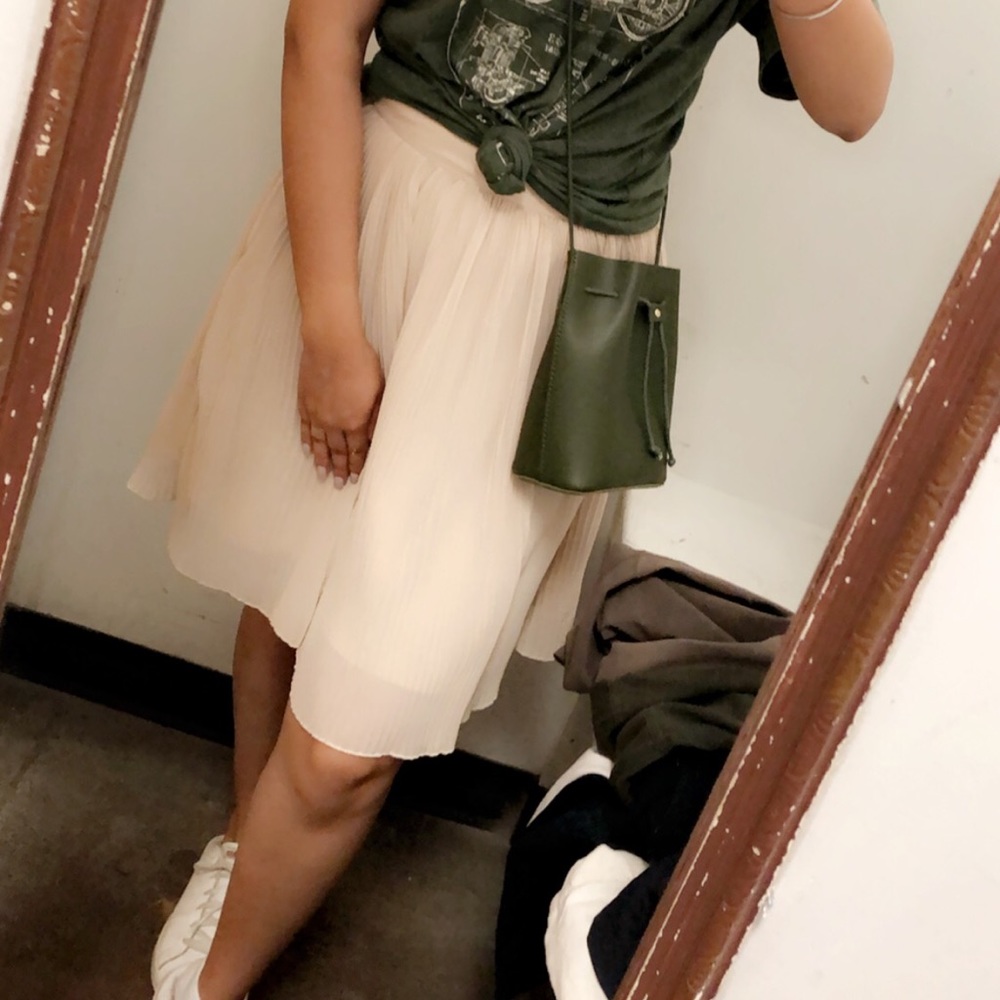Pleated skirt